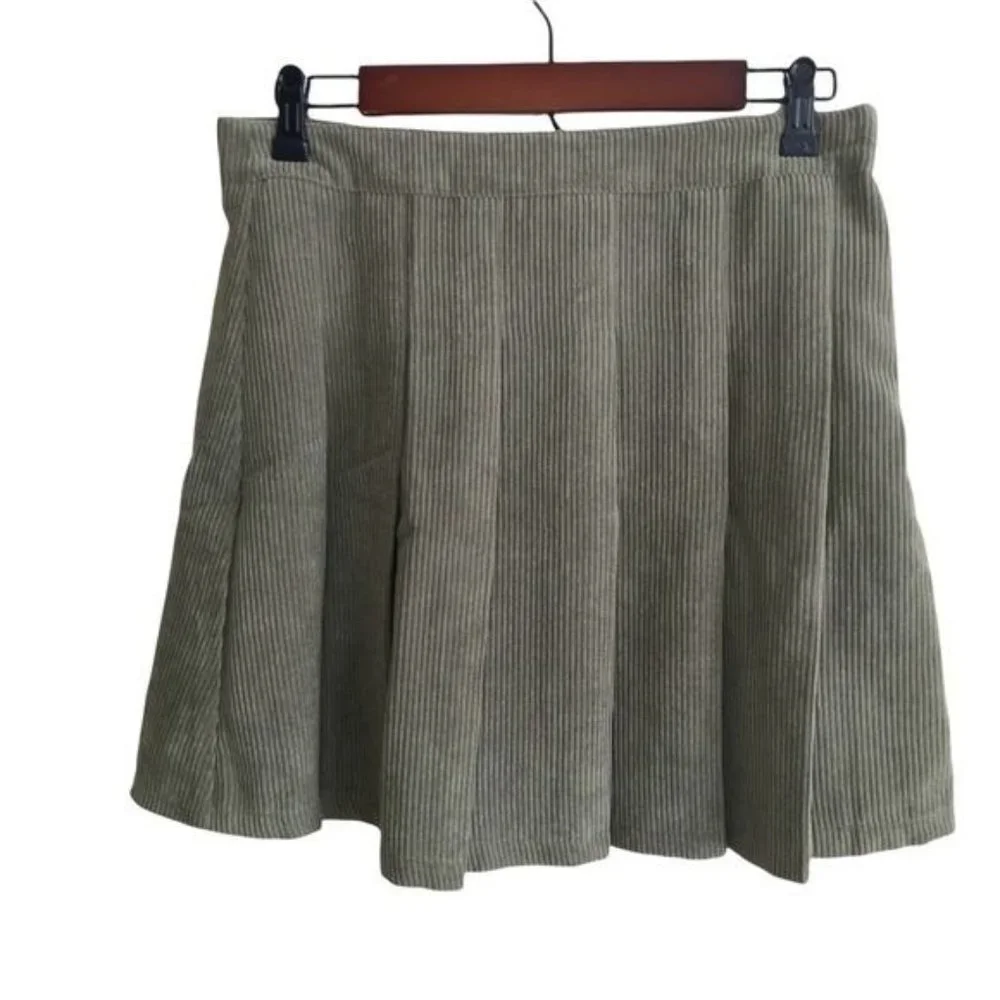 Mele E Pere Academia Pleated Corduroy Mini Skirt Khaki Green Womens Medium NWOT